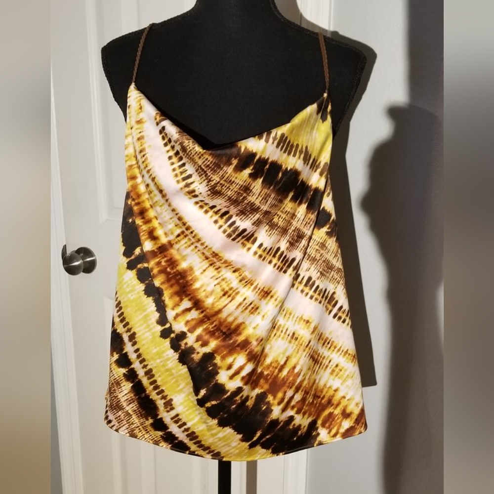 Kensie Women's top size med NWT